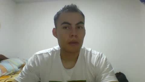 Snapshot of manuel9810 chatting on 4, 1, 2025 manuel9810 online show from 4, 1, 2025