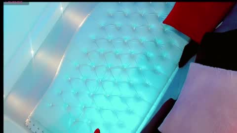 Manuela Kingsley online show from 12, 1, 2026