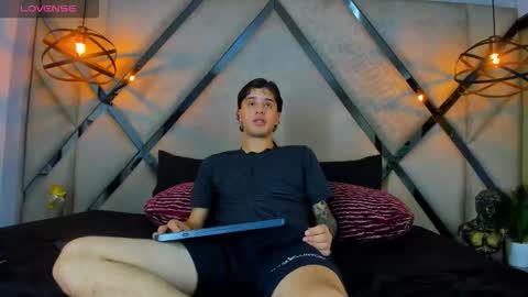 Manuel online show from 13, 3, 2026