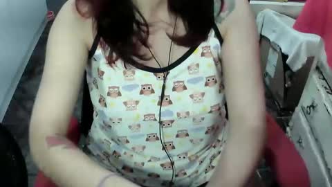 Manu Escarlate online show from 25, 3, 2026