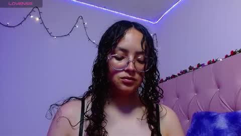 Manu  online show from 1, 12, 2025