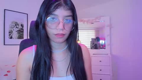 Snapshot of maomao_vg chatting on 21, 4, 2026 maomao_vg online show from 21, 4, 2026