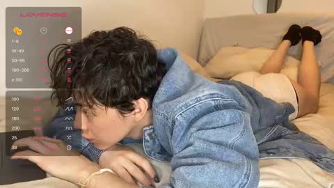 Snapshot of maplefroggy chatting on 23, 12, 2024 Maple online show from 23, 12, 2024