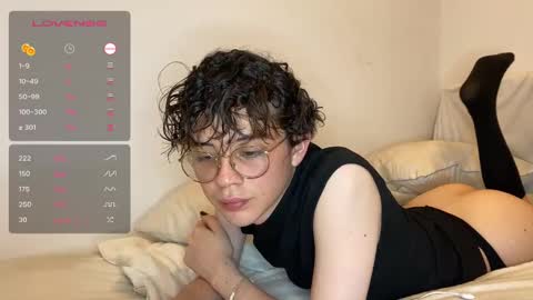 Snapshot of maplefroggy chatting on 10, 1, 2025 Maple online show from 10, 1, 2025