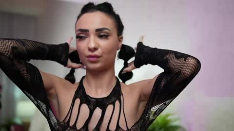  Mara  online show from 5, 1, 2025