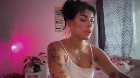 Marakuia online show from 30, 9, 2025