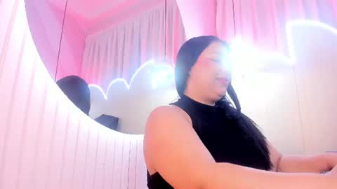 Snapshot of maralinette22 chatting on 20, 6, 2026 maralinette22 online show from 20, 6, 2026
