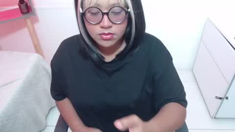 Snapshot of marasilk chatting on 9, 7, 2026 Mara Silk online show from 9, 7, 2026