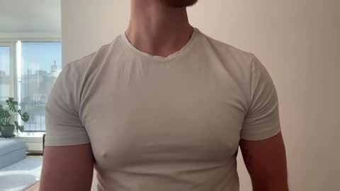 Snapshot of marcb212 chatting on 8, 3, 2025 marcb212 online show from 8, 3, 2025