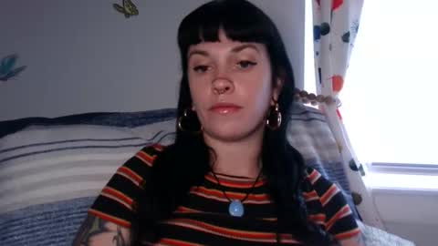 MarcelineAltaria online show from 14, 11, 2025