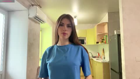 Snapshot of marcielongsdorf chatting on 21, 6, 2026 Mari online show from 21, 6, 2026