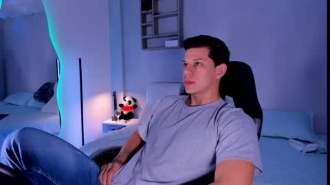 Marco Sullivan online show from 28, 11, 2025