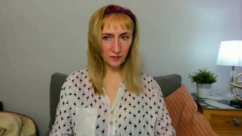 Snapshot of margaretmature chatting on 25, 2, 2025 margaretmature online show from 25, 2, 2025