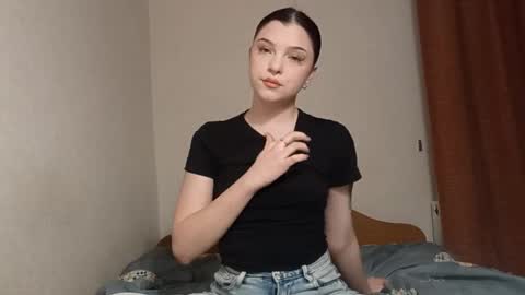 Mia online show from 9, 2, 2026