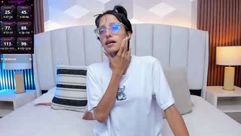 Snapshot of marge_lasander chatting on 22, 11, 2025 Aitana online show from 22, 11, 2025