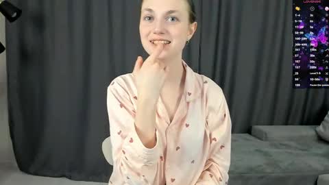 Mia online show from 25, 4, 2026