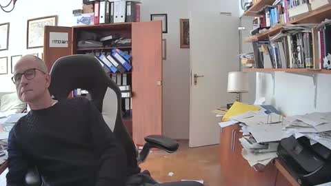 marginalie online show from 26, 10, 2025