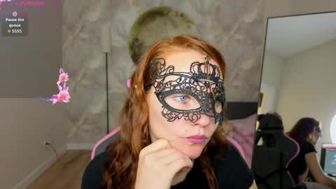 Margo Kellly online show from 9, 6, 2026