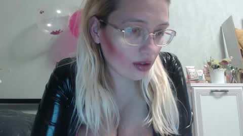 Snapshot of margo_shine chatting on 13, 2, 2026 margo_shine online show from 13, 2, 2026