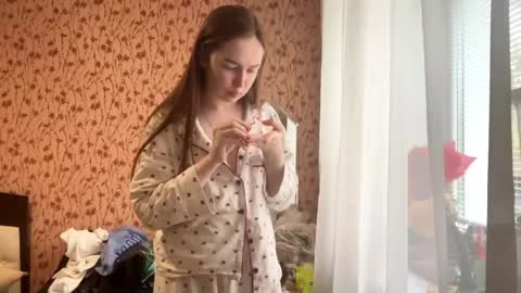 Chloe online show from 25, 4, 2026