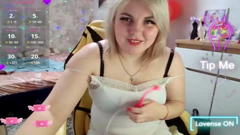 Snapshot of mari_77777 chatting on 6, 3, 2025 Mari online show from 6, 3, 2025