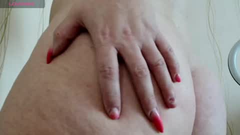 Mari online show from 10, 4, 2026