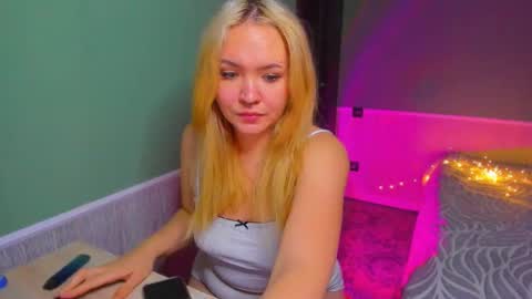 Kiku and Marii - online show from 3, 11, 2025