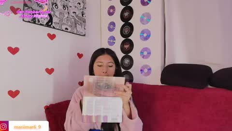 Snapshot of mari_mar69 chatting on 8, 5, 2026 mari_mar69 online show from 8, 5, 2026