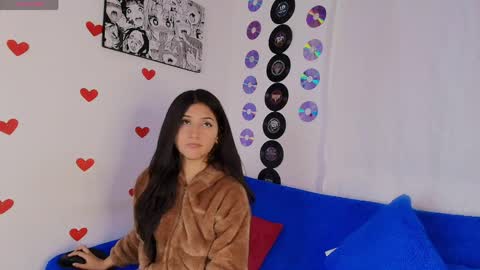 Snapshot of mari_mar69 chatting on 7, 6, 2026 mari_mar69 online show from 7, 6, 2026