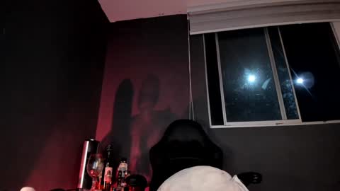 Maria Isabell  online show from 12, 12, 2024