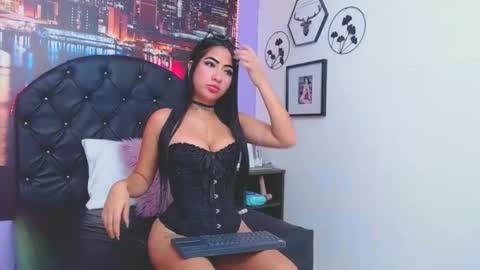 Snapshot of mariahlovato chatting on 5, 2, 2026 mariahlovato online show from 5, 2, 2026