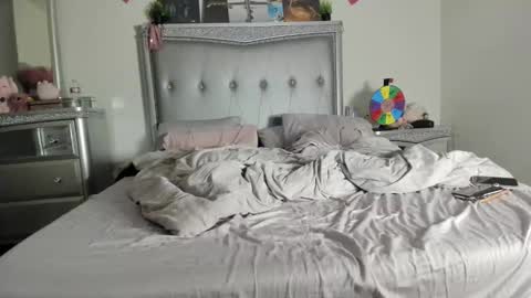 Pinkkitty online show from 12, 2, 2025