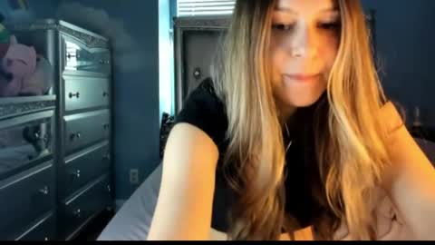 Pinkkitty online show from 8, 4, 2026