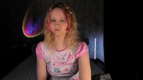 Snapshot of mariamilkis chatting on 22, 2, 2025 Maria online show from 22, 2, 2025