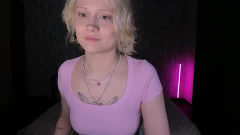 Snapshot of mariamilkis chatting on 7, 10, 2025 Maria online show from 7, 10, 2025