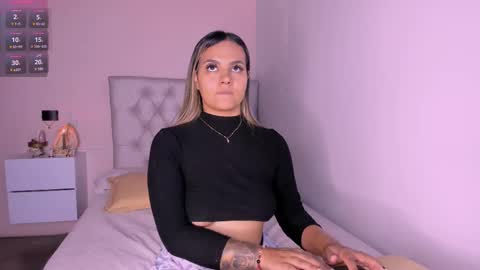 Mariana Roe online show from 3, 3, 2025