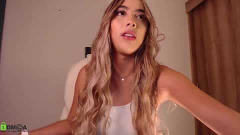 Snapshot of mariana_es chatting on 27, 2, 2025 Mariana online show from 27, 2, 2025