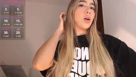 Snapshot of mariana_es chatting on 26, 9, 2025 Mariana online show from 26, 9, 2025