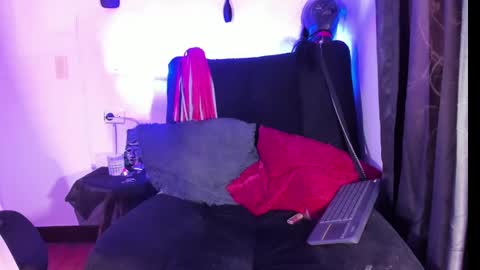 mariana_fadulf_ online show from 3, 1, 2025