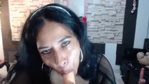 Snapshot of mariana_night chatting on 26, 12, 2024 mariana_night online show from 26, 12, 2024