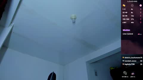 Snapshot of mariana_smittt chatting on 12, 1, 2025   Independent Model online show from 12, 1, 2025