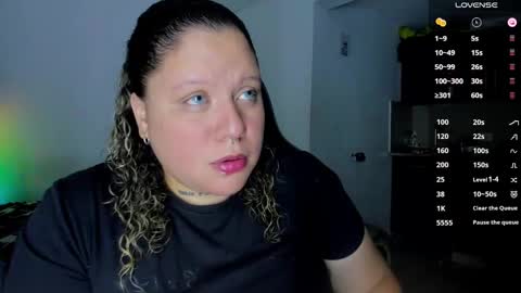 Snapshot of mariana_smittt chatting on 9, 3, 2025   Independent Model online show from 9, 3, 2025