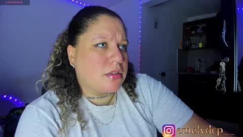Snapshot of mariana_smittt chatting on 25, 10, 2025   Independent Model online show from 25, 10, 2025