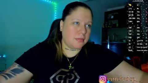 Snapshot of mariana_spellman chatting on 17, 6, 2026 Emely online show from 17, 6, 2026
