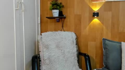 Mariana Angel online show from 20, 10, 2025