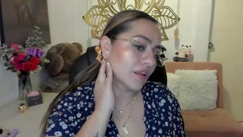 Mariana Lopez online show from 18, 2, 2025