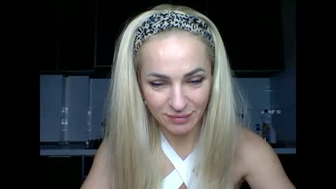 Snapshot of marianna1977 chatting on 4, 3, 2025 marianna1977 online show from 4, 3, 2025