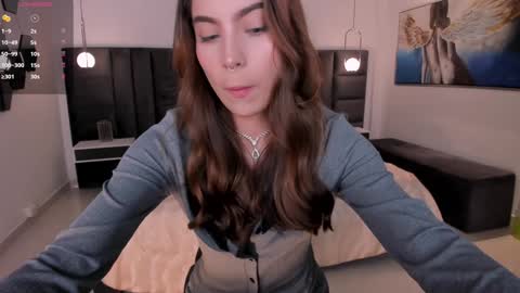 Marianne  online show from 7, 2, 2025