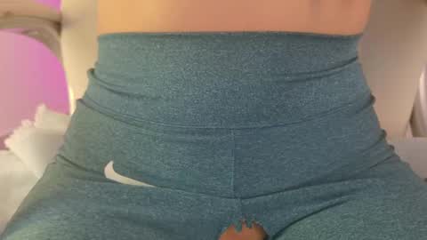 Maria Pettit online show from 15, 9, 2025