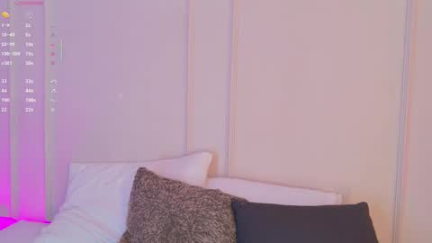 Maria Pettit online show from 15, 10, 2025